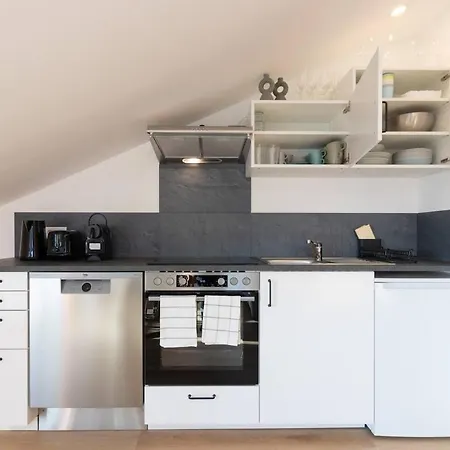 Close To Nature With Balcony View Appartement Mendig