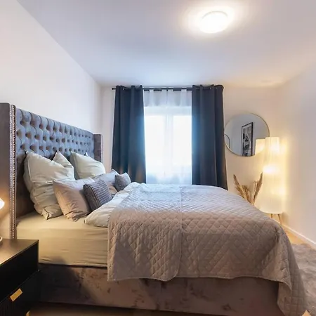 Close To Nature With Balcony View * Mendig