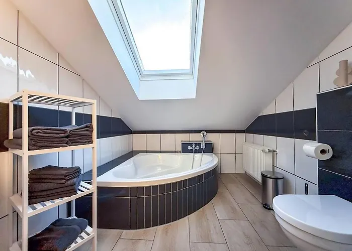 Close To Nature With Balcony View * Mendig