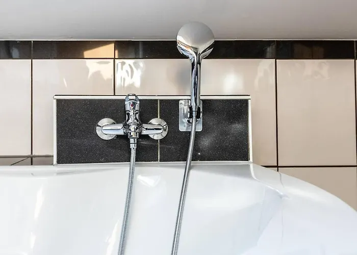 Close To Nature With Balcony View Mendig